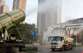 臺江霧炮車齊“亮相”，街頭上演聯防聯控“疫情戰”